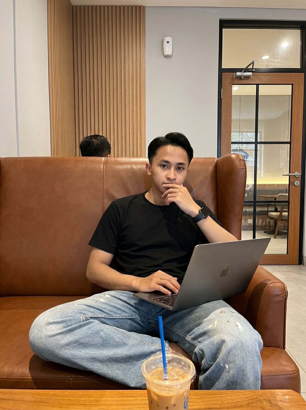 Rihul CZ dengan laptop